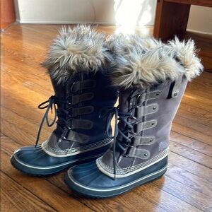Sorel Joan of Arctic Boots sz 9